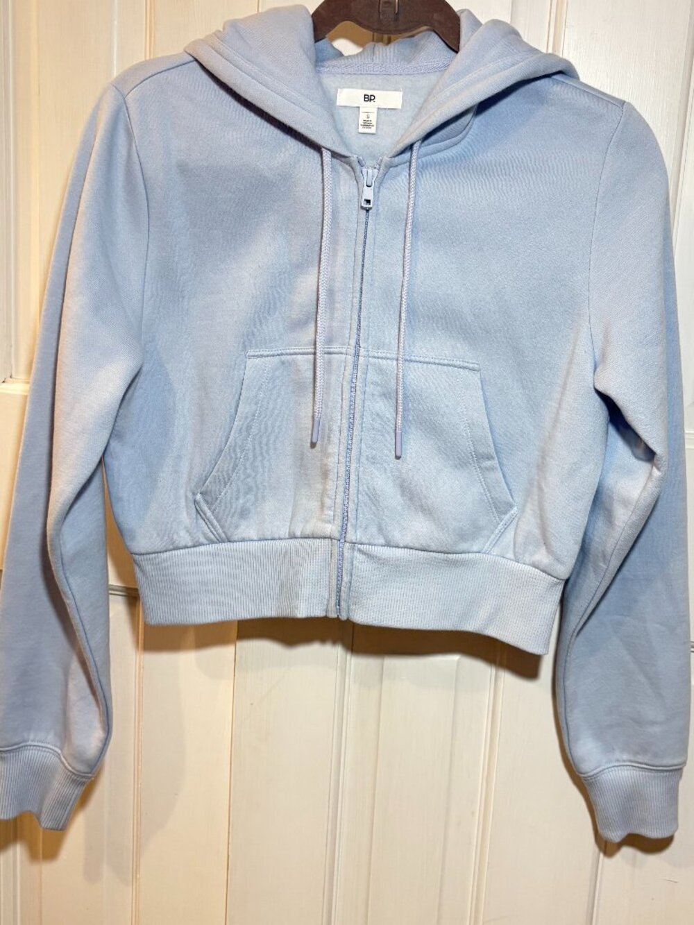 BP Cropped Hoodie Juniors S